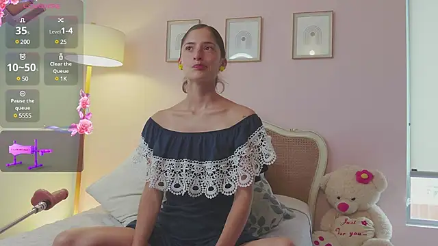 KittyAna online show from 02.14.25