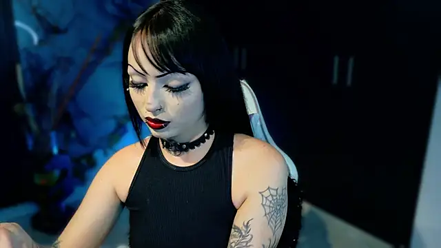 Madison Jackson online show from 10.03.25