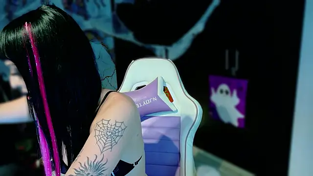 Madison Jackson online show from 10.15.25