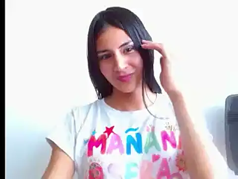 Snapshot of _princess_queen chatting on 02.18.25 princess queen online show from 02.18.25