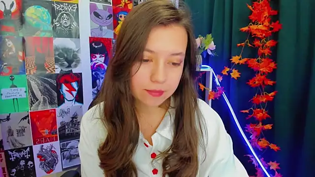 Lina Brownie online show from 12.18.24