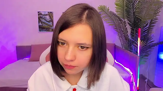 Lina Brownie online show from 02.11.25