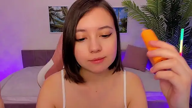 Lina Brownie online show from 03.07.25