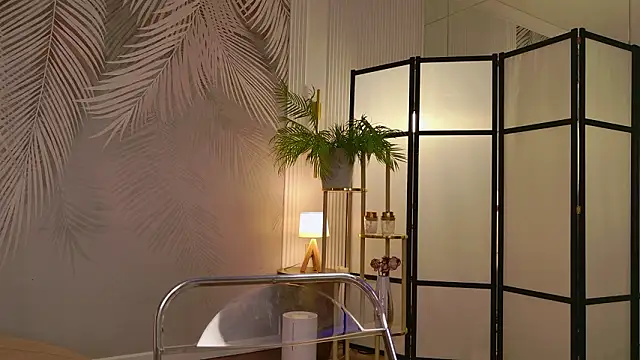 Miley Smile online show from 02.21.26