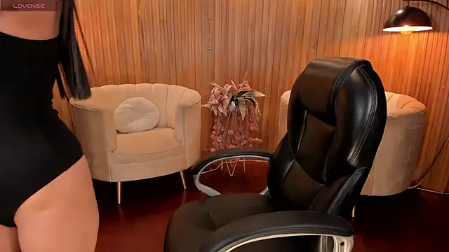 AlyssaDean online show from 10.15.25