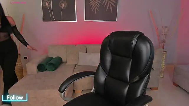 AlyssaDean online show from 11.20.25