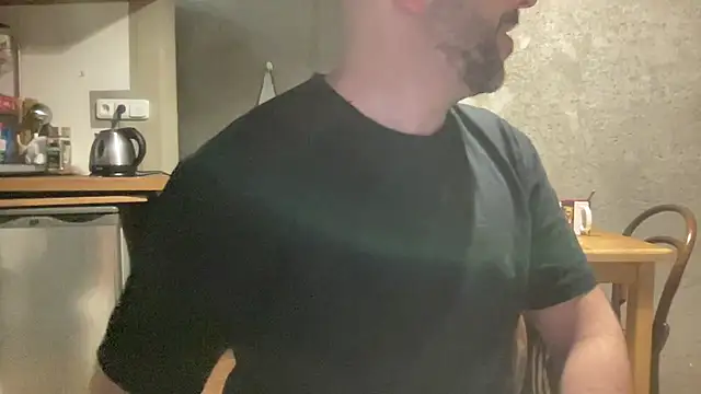 Snapshot of RedDante89 chatting on 05.23.26 RedDante89 online show from 05.23.26