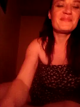 Snapshot of kristinakristi chatting on 10.11.25 kristinakristi online show from 10.11.25