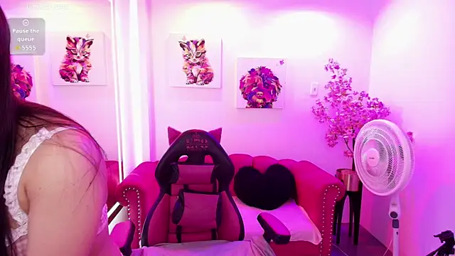 Snapshot of Miss_dolly_ chatting on 03.16.26 Miss dolly online show from 03.16.26