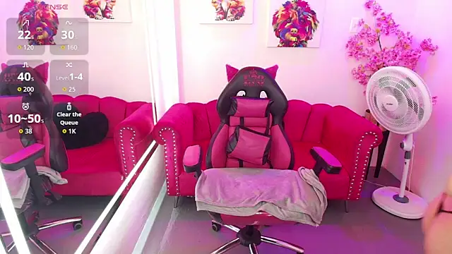 Snapshot of Miss_dolly_ chatting on 04.01.26 Miss dolly online show from 04.01.26