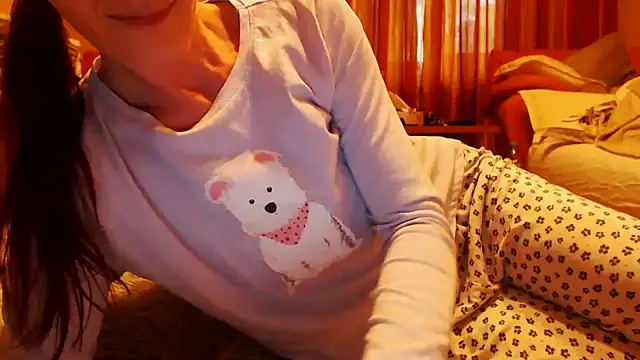 Snapshot of LovelyAndraGirl chatting on 07.14.26 LovelyAndraGirl online show from 07.14.26