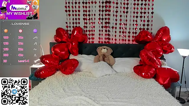 Kelly Hardy online show from 02.11.25