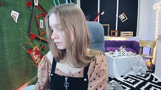 MayaSinabon online show from 12.07.24