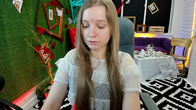 MayaSinabon online show from 12.08.24