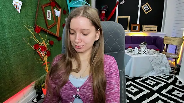 MayaSinabon online show from 12.11.24