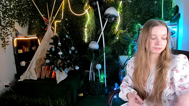 MayaSinabon online show from 12.15.24