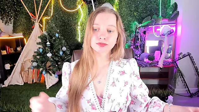 MayaSinabon online show from 12.15.24