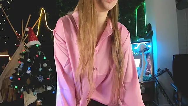 MayaSinabon online show from 12.25.24