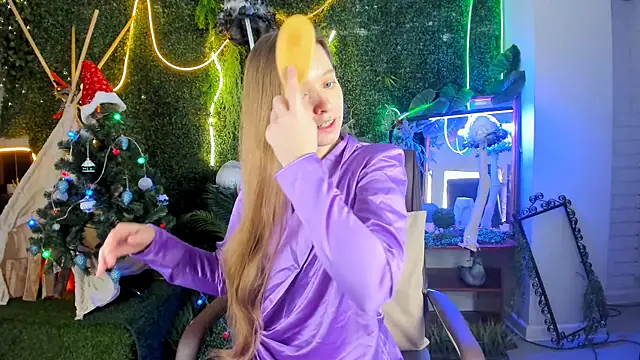 MayaSinabon online show from 12.31.24