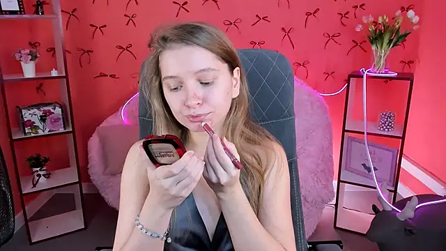 MayaSinabon online show from 01.15.25