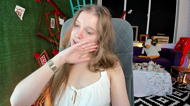 MayaSinabon online show from 02.02.25