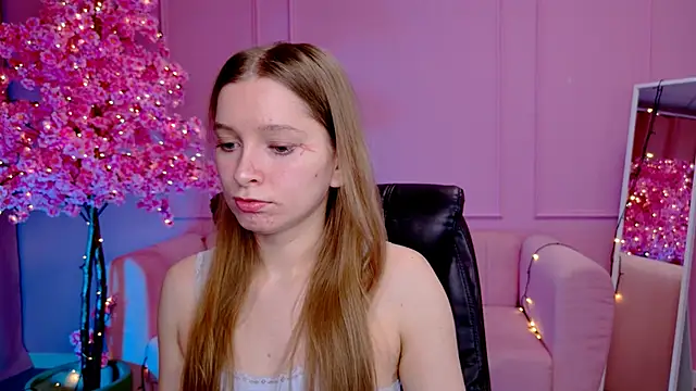 MayaSinabon online show from 02.26.25