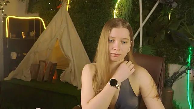 MayaSinabon online show from 03.19.25