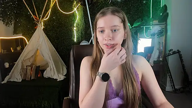 MayaSinabon online show from 03.23.25