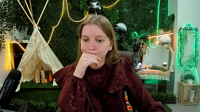 MayaSinabon online show from 09.13.25