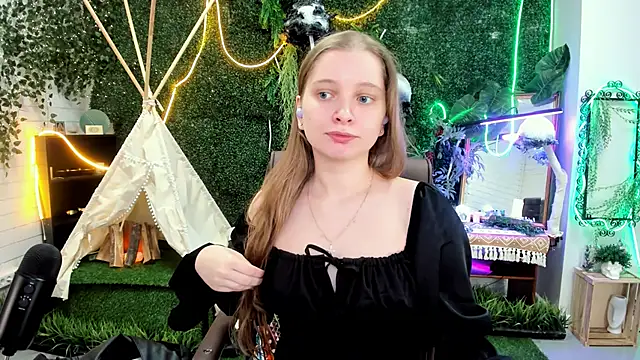 MayaSinabon online show from 10.05.25