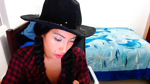 Snapshot of sofia_rosse4 chatting on 09.17.25 sofia rosse4 online show from 09.17.25