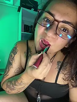 Snapshot of Amarantha_666 chatting on 05.27.26 Amarantha 666 online show from 05.27.26