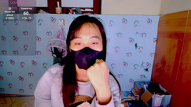   Saphia   online show from 01.23.25