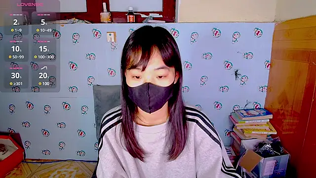   Saphia   online show from 02.19.25