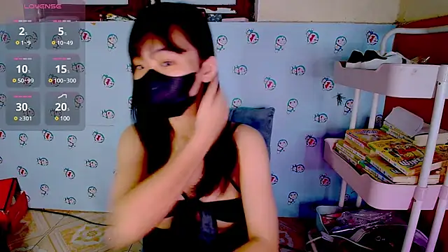   Saphia   online show from 03.13.25