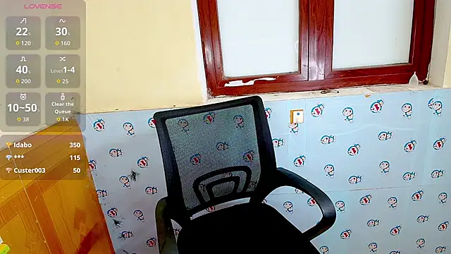   Saphia   online show from 10.15.25