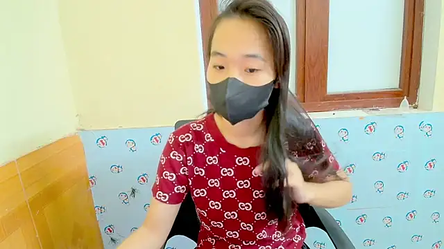   Saphia   online show from 10.21.25