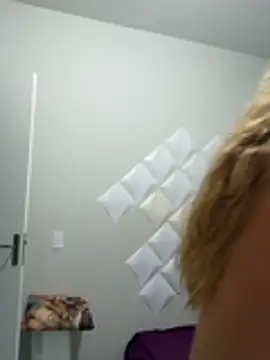 Snapshot of MILEIDE980 chatting on 02.19.26 MILEIDE980 online show from 02.19.26