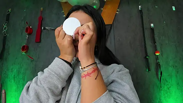 CharlotteScotte online show from 12.30.24