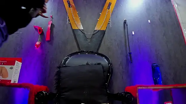 CharlotteScotte online show from 01.13.25