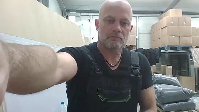 Snapshot of Boomerhun chatting on 01.18.26 Boomerhun online show from 01.18.26