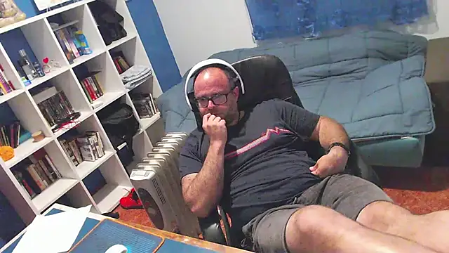 ravingr4d4 online show from 04.06.26