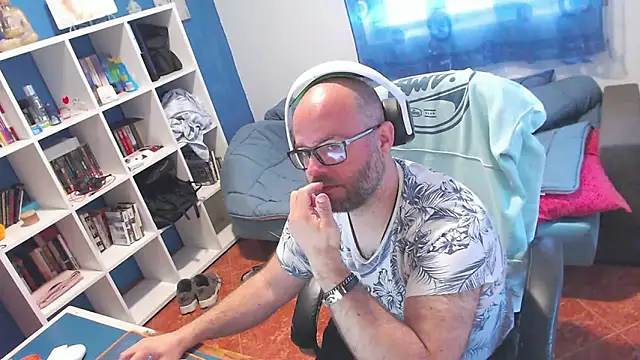 Snapshot of ravingr4d4 chatting on 04.17.26 ravingr4d4 online show from 04.17.26