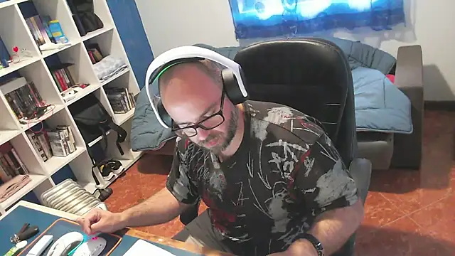 Snapshot of ravingr4d4 chatting on 04.21.26 ravingr4d4 online show from 04.21.26