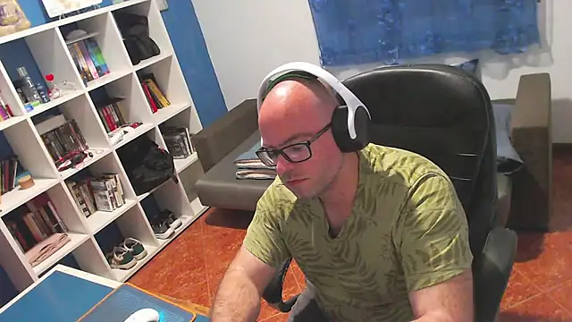 Snapshot of ravingr4d4 chatting on 04.25.26 ravingr4d4 online show from 04.25.26