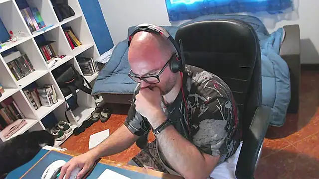 Snapshot of ravingr4d4 chatting on 04.29.26 ravingr4d4 online show from 04.29.26