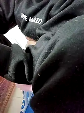 SweetGirl2k2 online show from 02.10.25