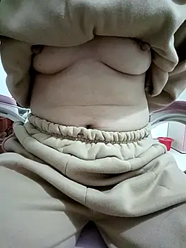 SweetGirl2k2 online show from 02.18.25