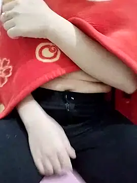 SweetGirl2k2 online show from 03.12.25