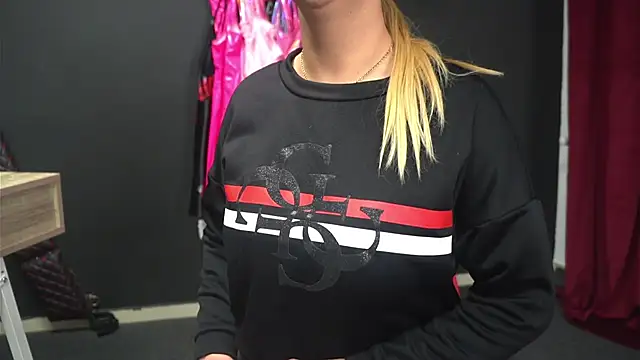 CelineConner online show from 11.19.25